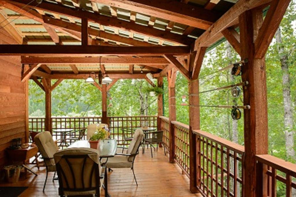 Auberge De La Riviere Matapedia - Matapedia River Lodge Routhierville Exterior photo