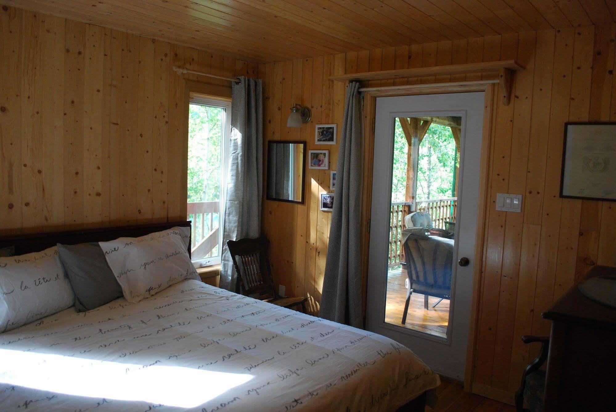 Auberge De La Riviere Matapedia - Matapedia River Lodge Routhierville Exterior photo